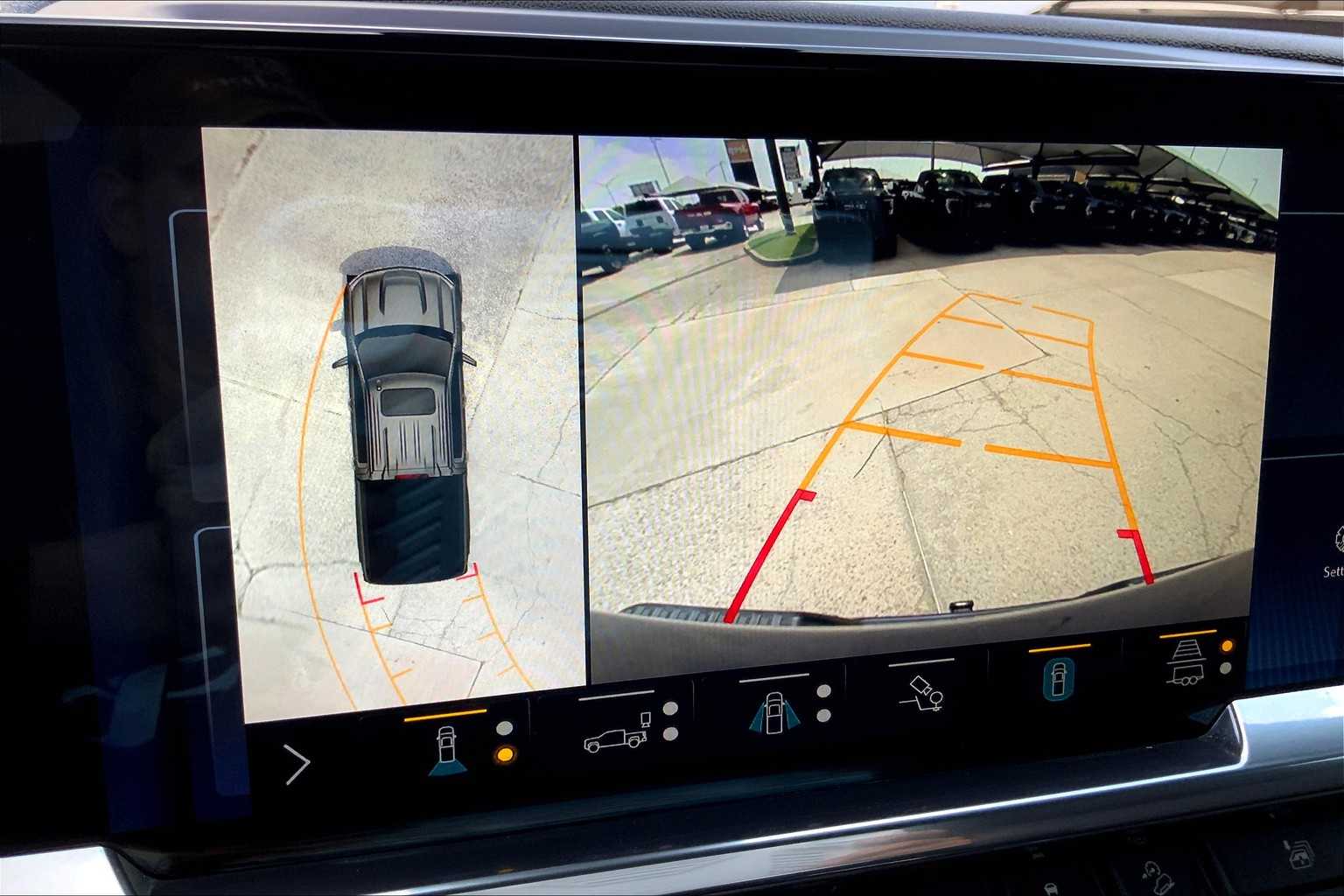 2022 Chevrolet Silverado 1500 RST photo 24