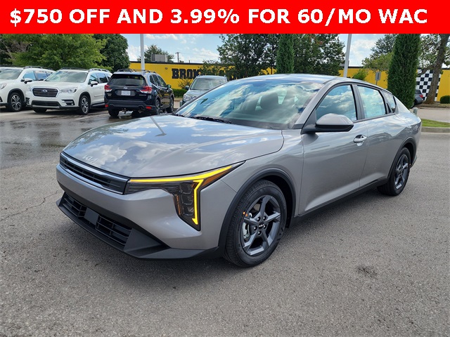 2025 Kia K4 LXS photo 5