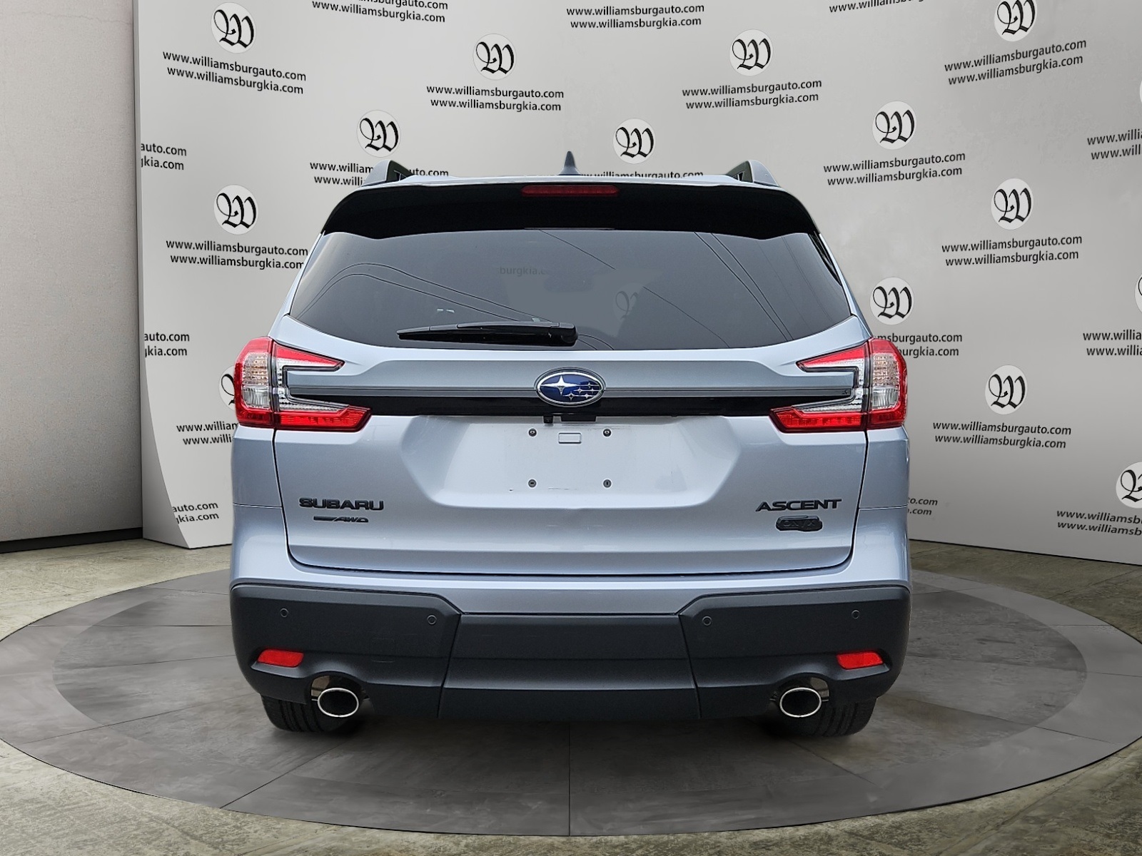 2024 Subaru Ascent Onyx Edition photo 3