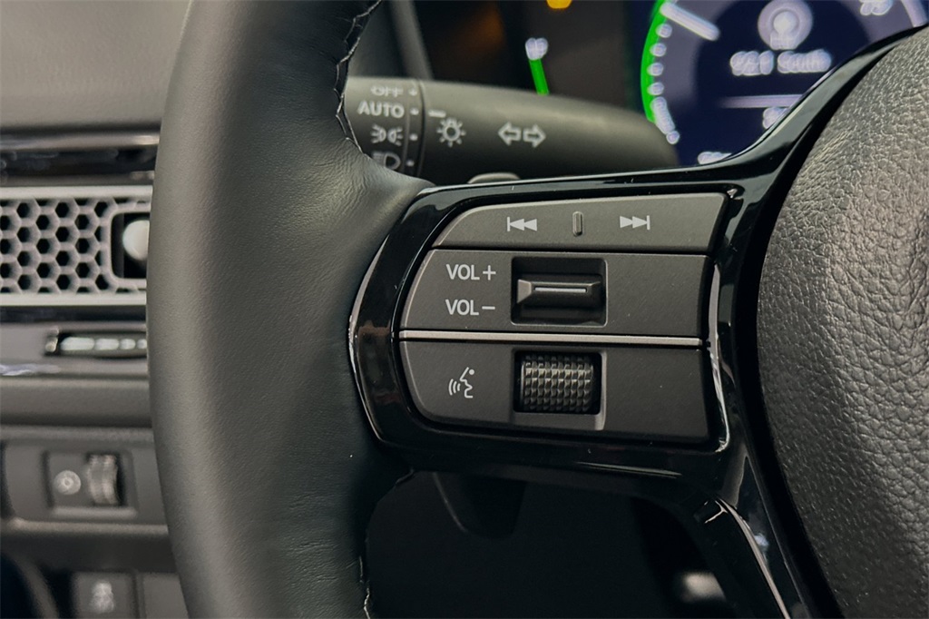 2025 Honda Civic Hybrid Sport Touring photo 21