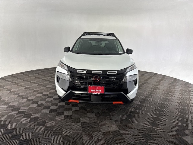 2026 Nissan Rogue SV photo 2