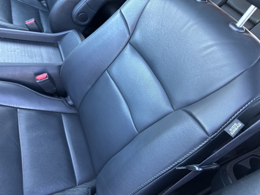 2021 Honda Pilot Special Edition photo 3