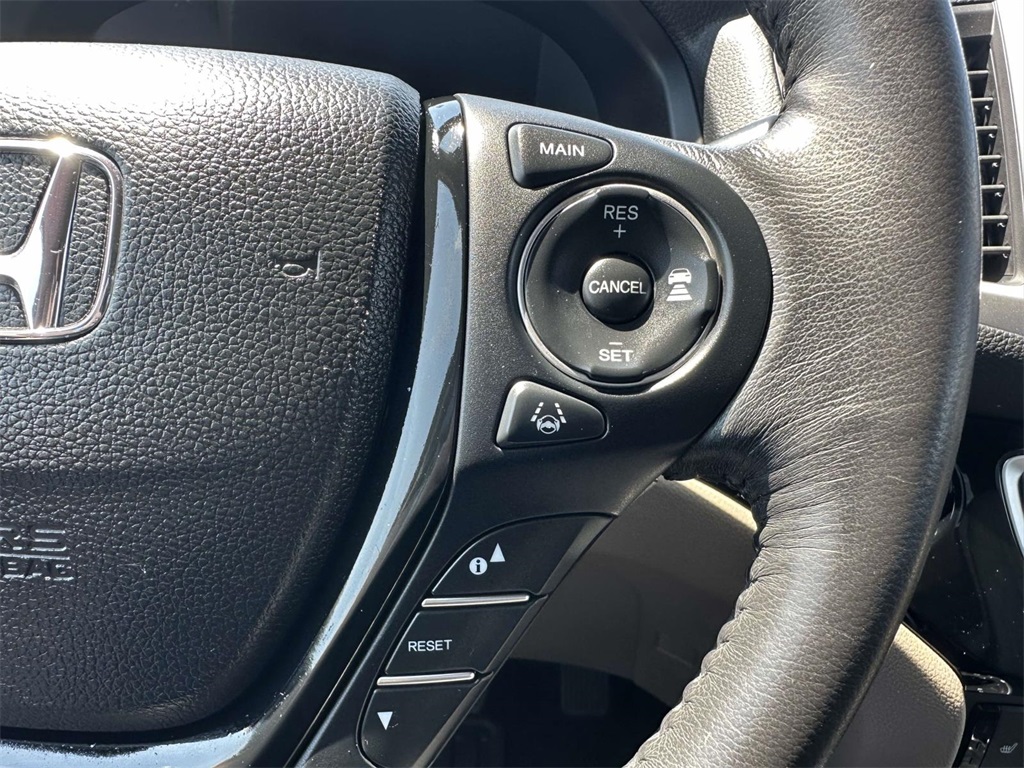 2020 Honda Ridgeline RTL-E photo 12