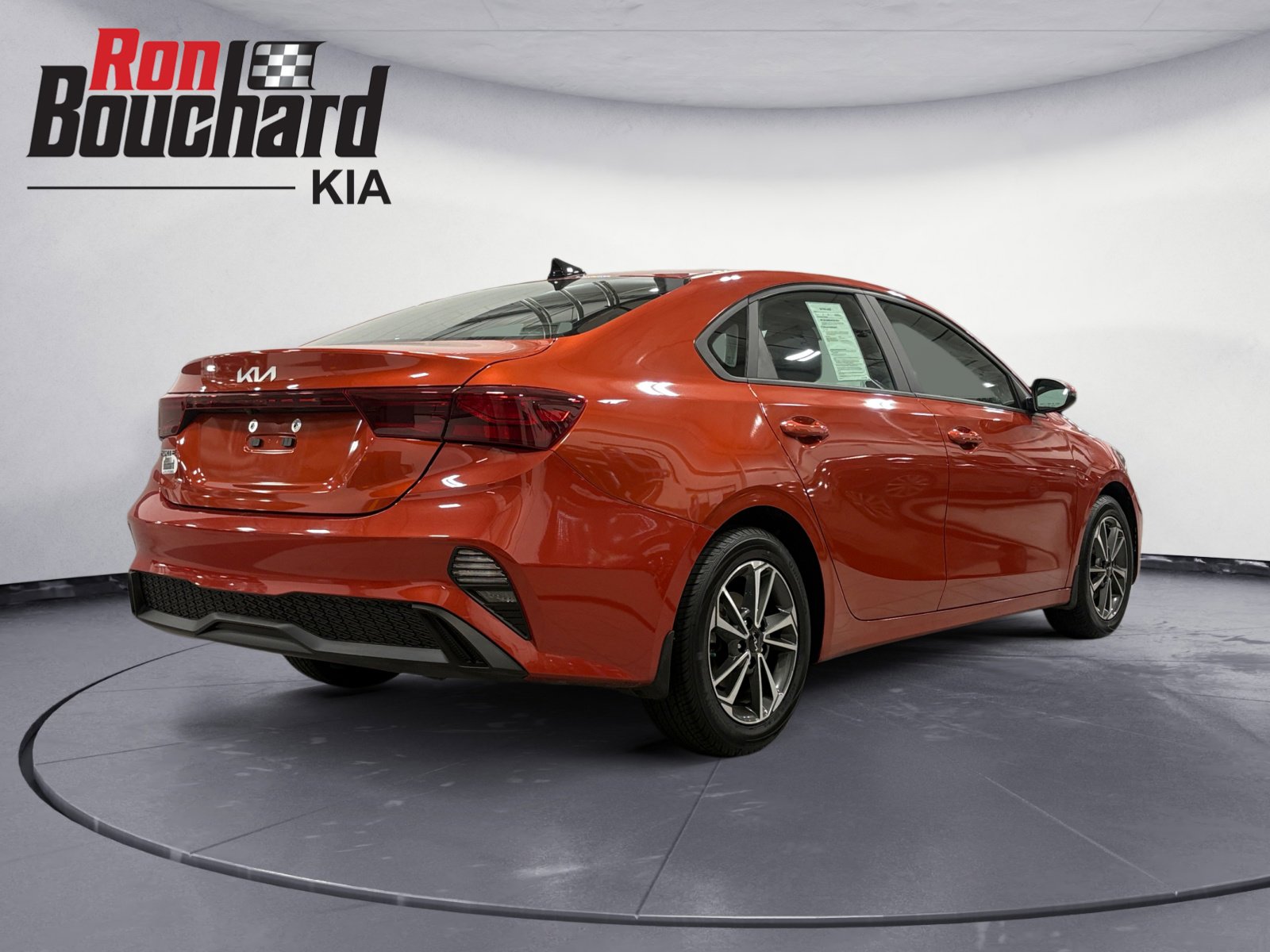2023 Kia Forte LXS photo 2