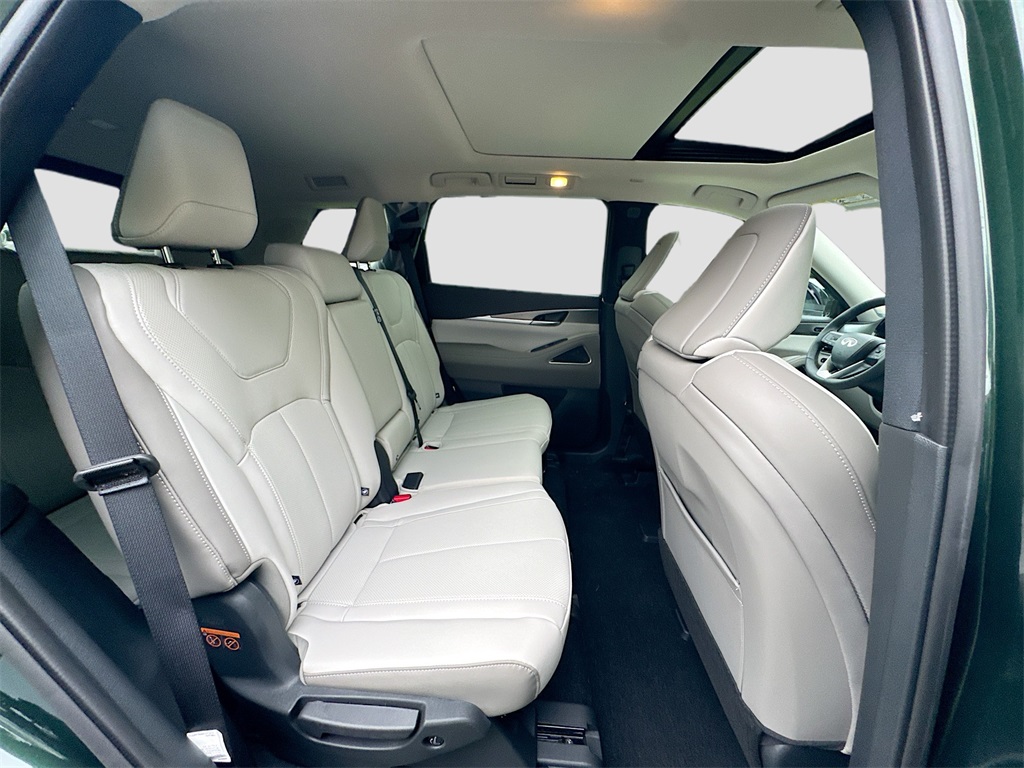 2026 Infiniti QX60 Luxe photo 30