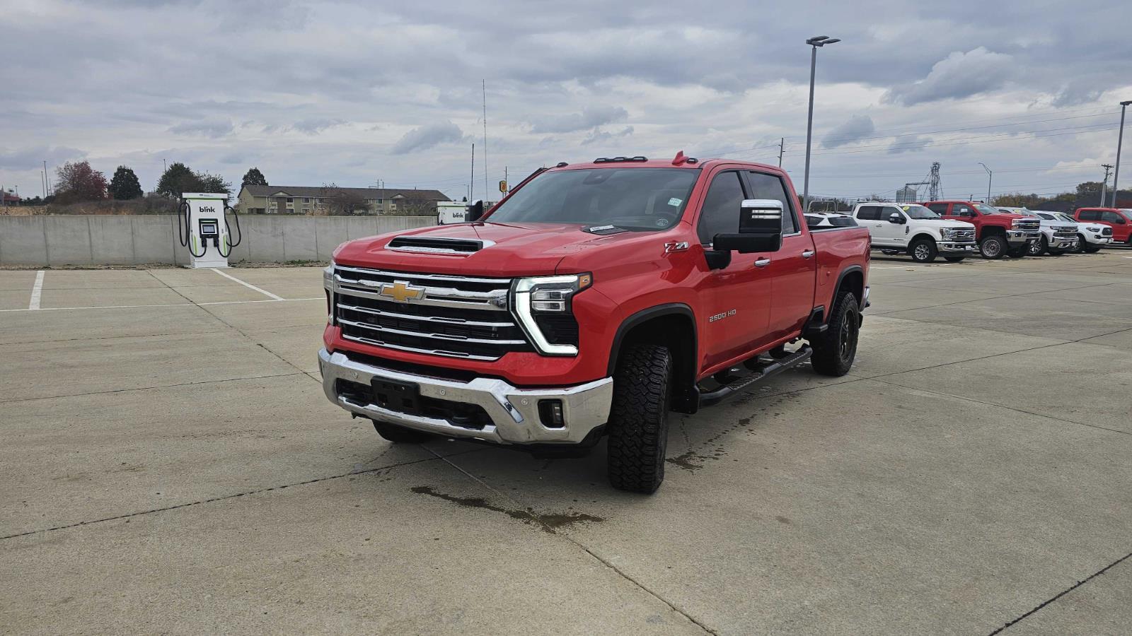 2024 Chevrolet Silverado 2500HD LTZ photo 3