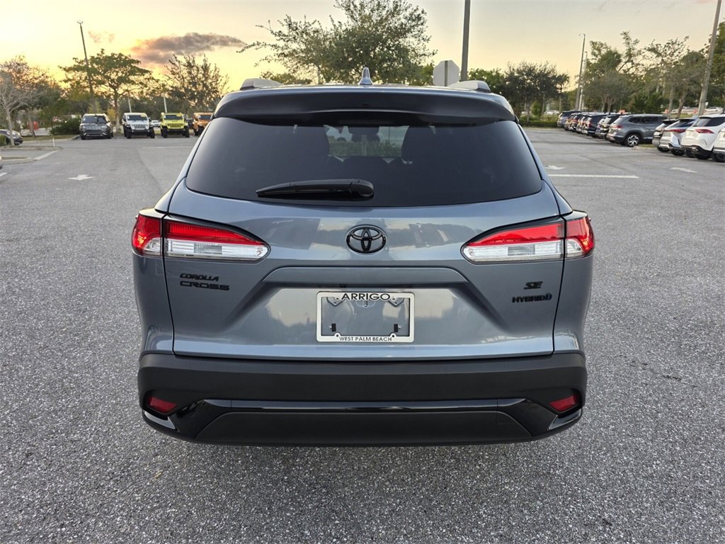 2024 Toyota Corolla Hybrid SE photo 4