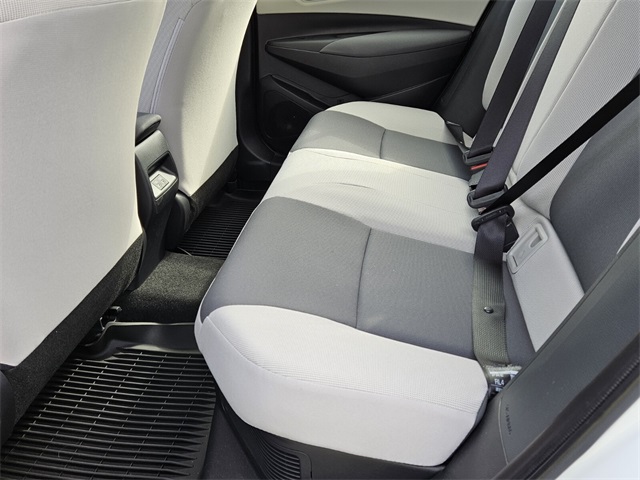 2025 Toyota Corolla Hybrid LE photo 5