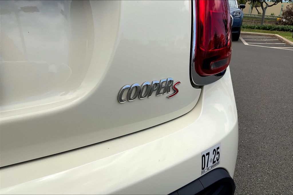 Image of Certified Pre-Owned 2023 MINI Cooper S Base