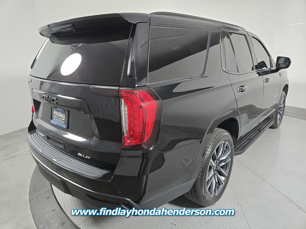 2022 Gmc Yukon SLT photo 3