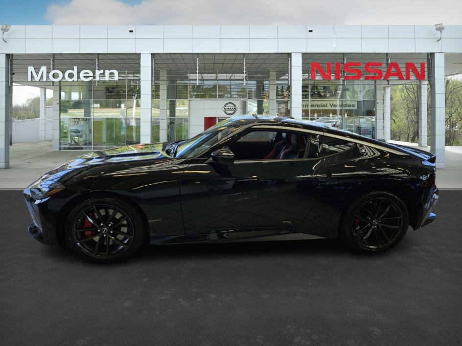 2025 Nissan Z Performance photo 3