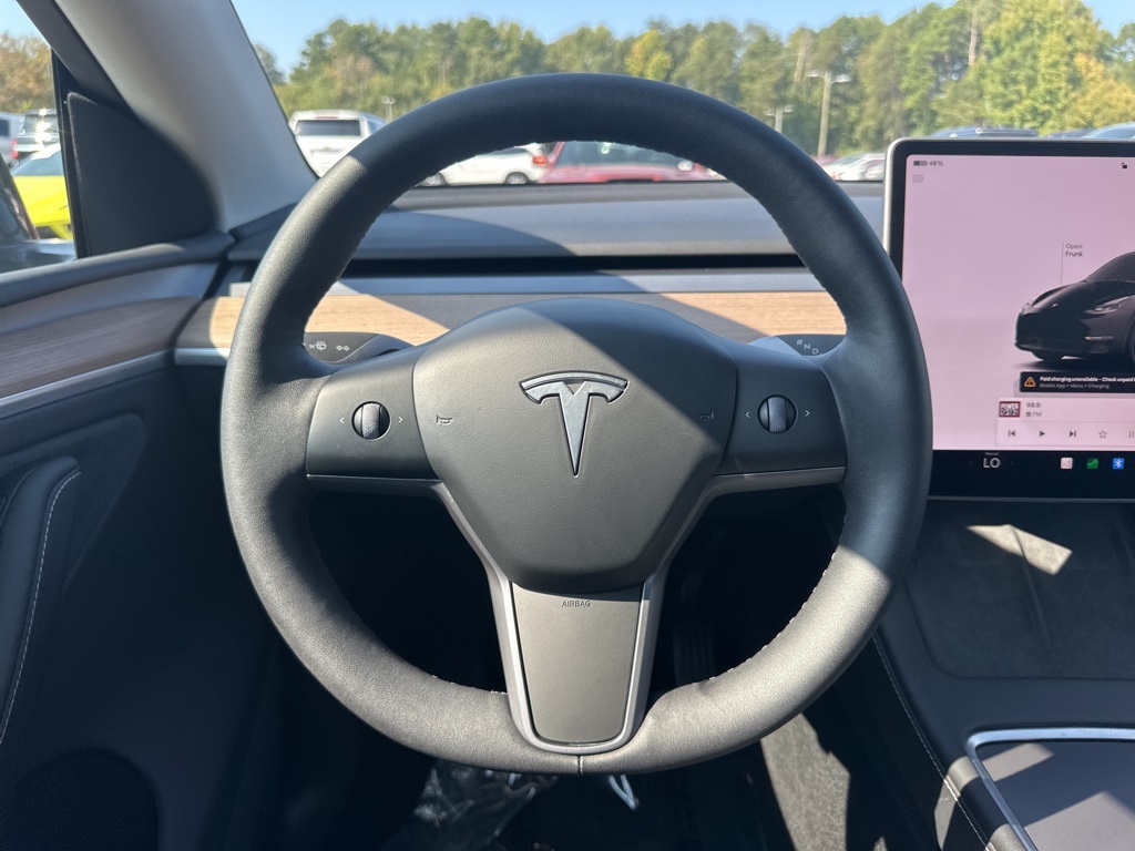 2024 Tesla Model Y Long Range photo 14
