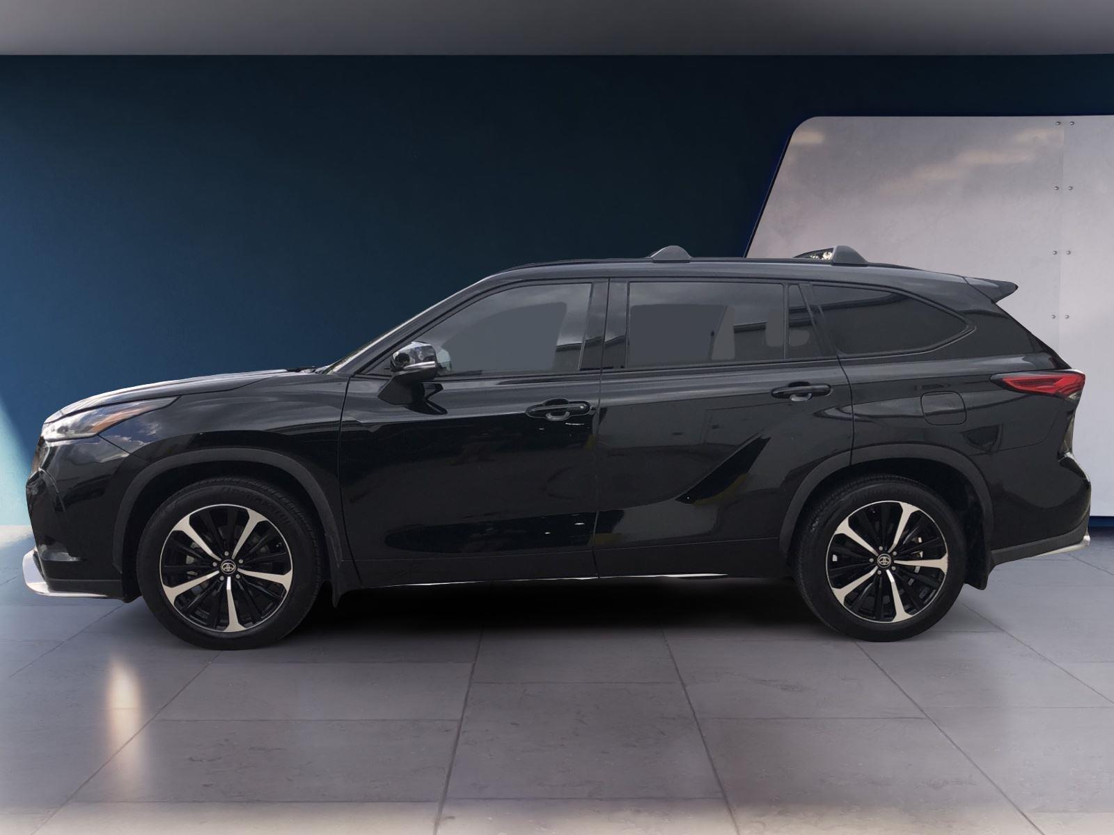 2021 Toyota Highlander XSE photo 2