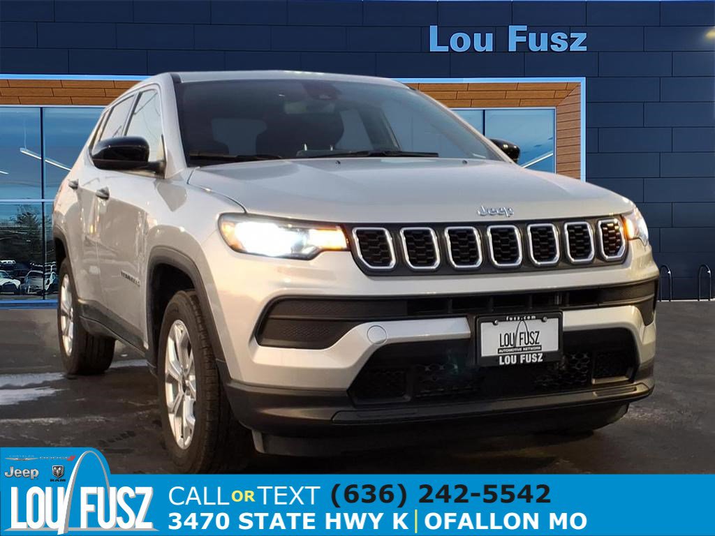 2025 Jeep Compass Sport's photo