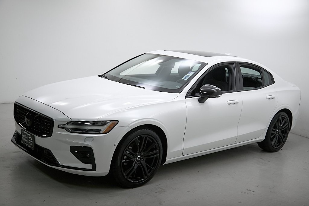 2025 VOLVO S60 - Image 5