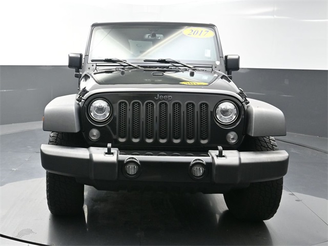 2017 Jeep Wrangler Unlimited Willys photo 2