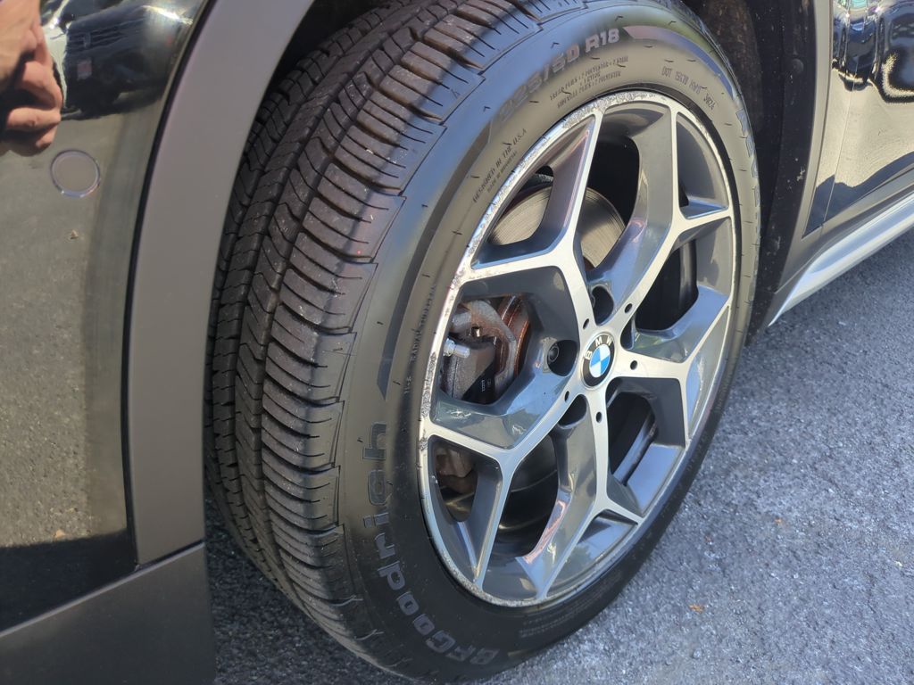 2018 Bmw X1 XDrive28i photo 2