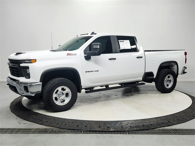 2024 Chevrolet Silverado 2500HD Work Truck photo 3