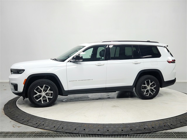 2024 Jeep Grand Cherokee Limited photo 4