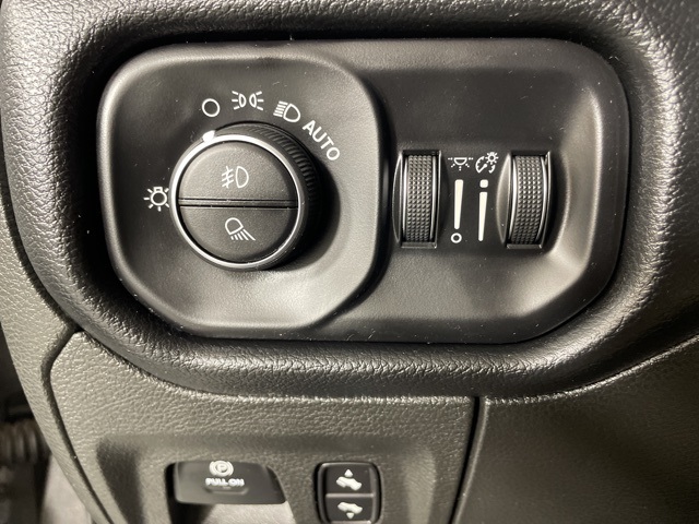 2019 Ram 1500 Laramie photo 23