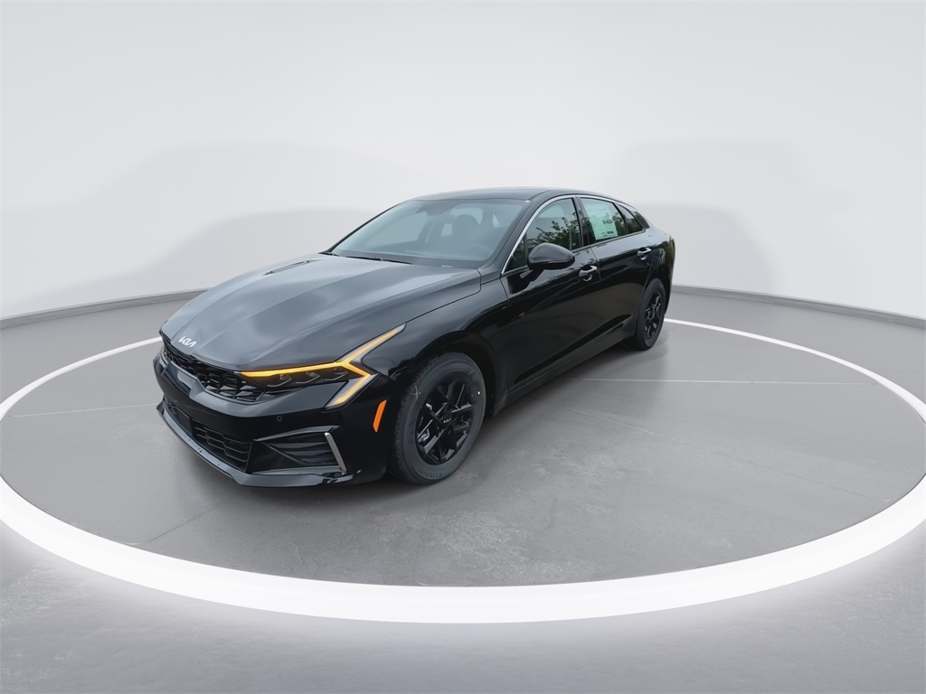 2026 Kia K5 LXS photo 4