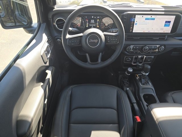 2025 Jeep Gladiator Sport photo 3