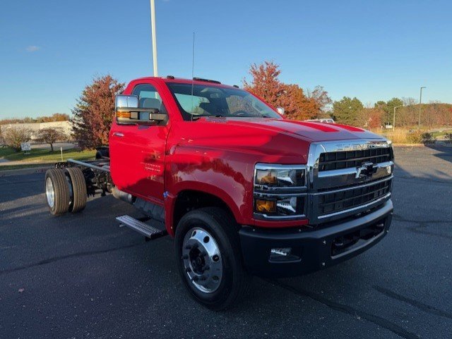 2024 Chevrolet Silverado 4500HD Work Truck photo 2