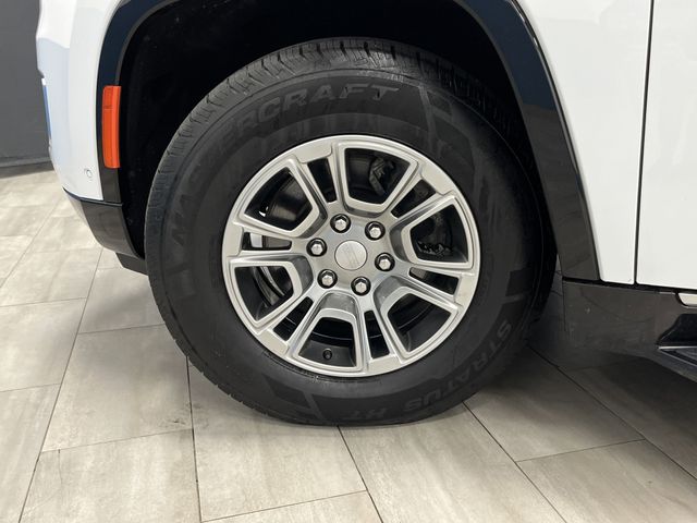 2023 Jeep Wagoneer L Base photo 36