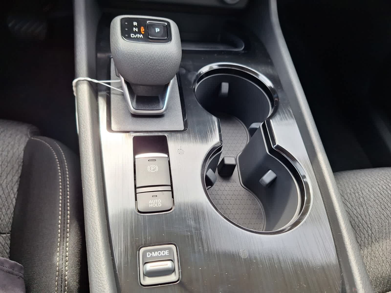 2026 Nissan Rogue SV photo 17