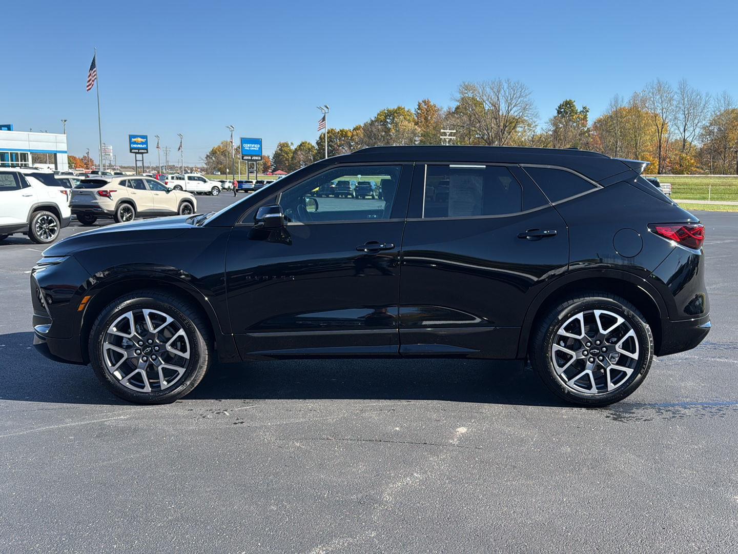 2025 Chevrolet Blazer RS photo 2