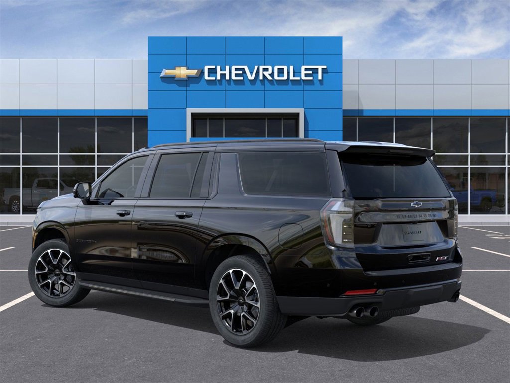 2026 Chevrolet Suburban RST photo 2