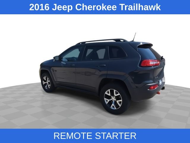 2016 Jeep Cherokee Trailhawk photo 4