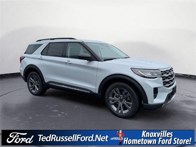 2025 Ford Explorer photo 3