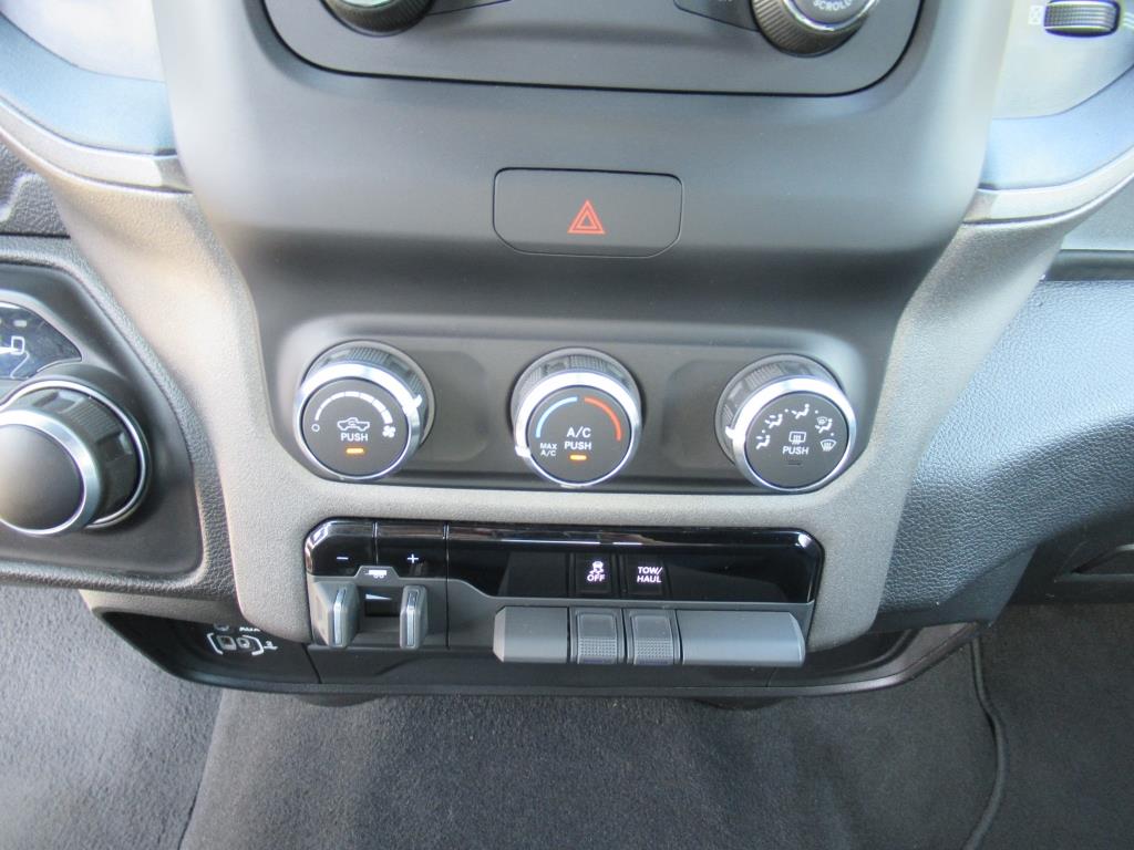 2022 Ram 3500 Tradesman photo 21