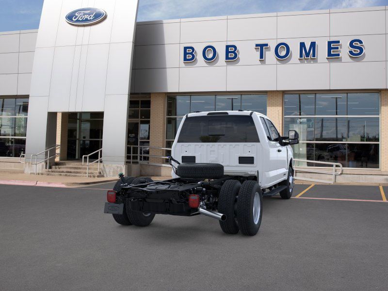 2025 Ford F-350 XL photo 9