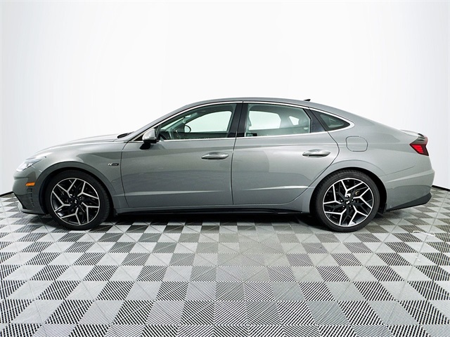 2022 Hyundai Sonata SEL Convenience N Line photo 3