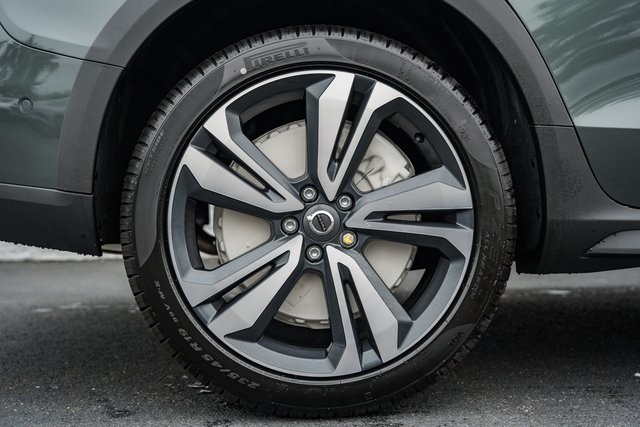 2026 Volvo V60 Cross Country B5 AWD Plus photo 17
