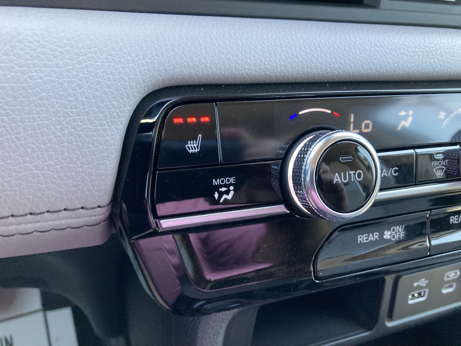 2025 Honda Pilot Touring photo 22