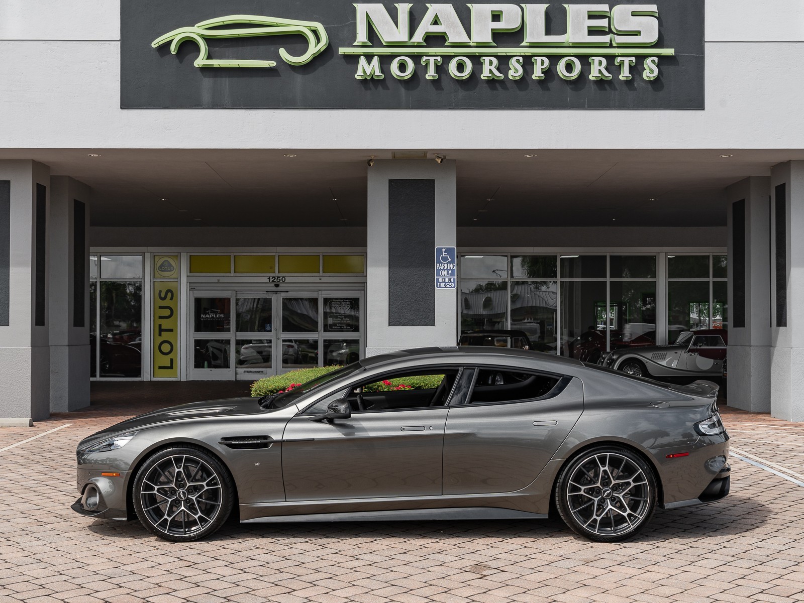 2019 Aston Martin Rapide AMR VH4 photo 33