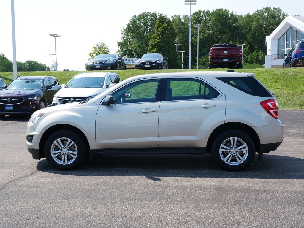 2016 Chevrolet Equinox LS photo 4
