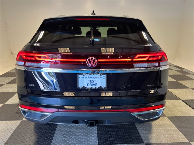 2026 Volkswagen Atlas Cross Sport SEL photo 4