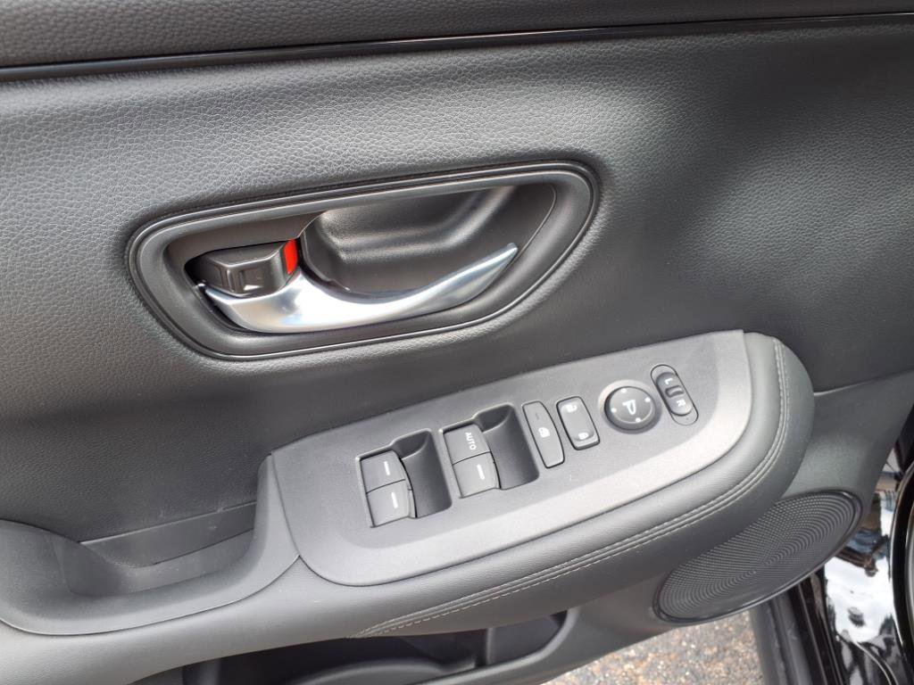 2026 Honda HR-V LX photo 4
