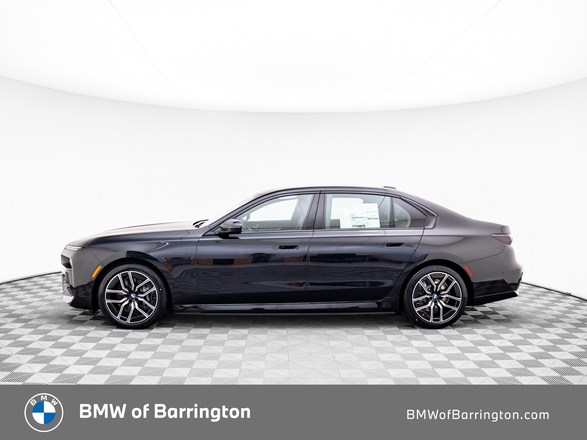 New 2025 Black Sapphire Metallic BMW xDrive60 image 2