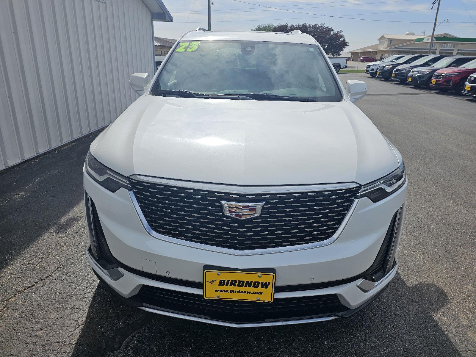 2023 Cadillac XT6 Premium Luxury photo 3