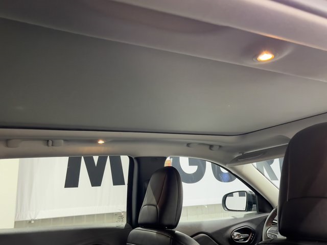 2022 Jeep Cherokee Limited photo 7