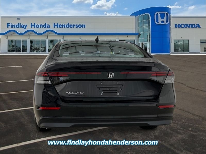2025 Honda Accord LX photo 3