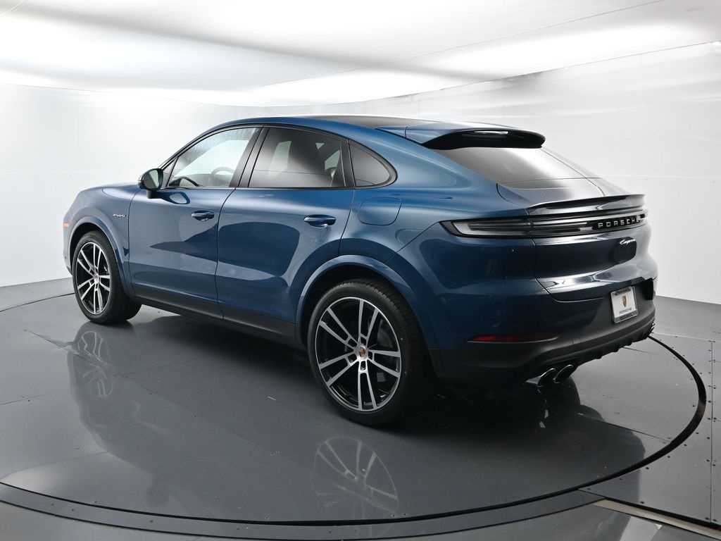 2026 Porsche Cayenne E-Hybrid Coupe photo 3