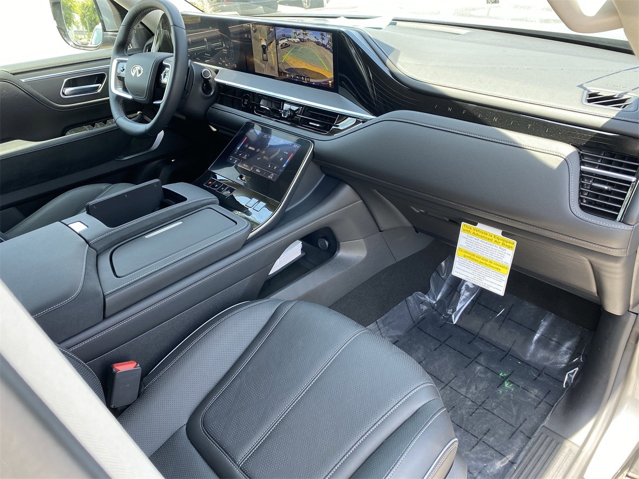 2025 Infiniti QX80 Sensory photo 8