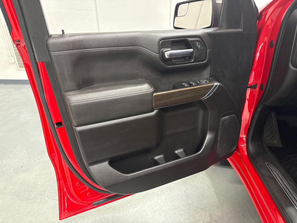 2022 Chevrolet Silverado 1500 LT photo 10
