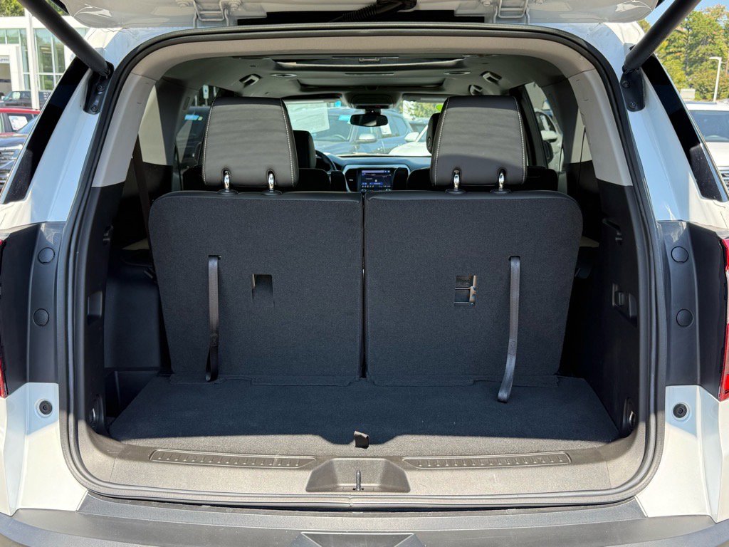 2023 Gmc Acadia SLT Elevation photo 23